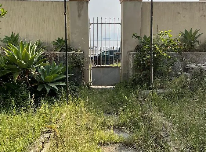 A Piedi Nudi Sullo Stretto 1 * Reggio di Calabria