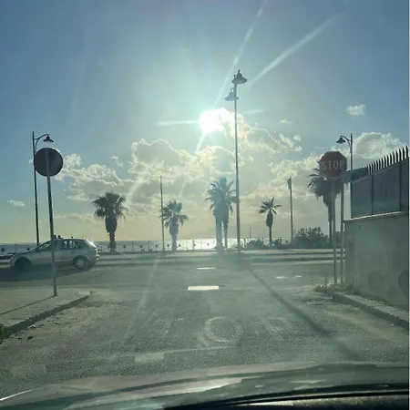 Apartamento A Piedi Nudi Sullo Stretto 1 *