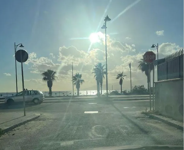 公寓 A Piedi Nudi Sullo Stretto 1 *